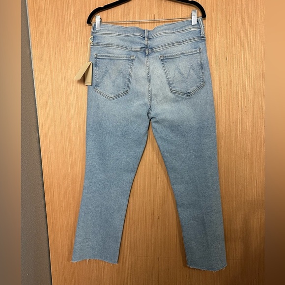 MOTHER The Insider Crop Step Fray Jeans, Size 33 (v) - Picture 4 of 13